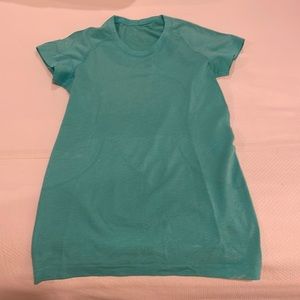 Lululemon top